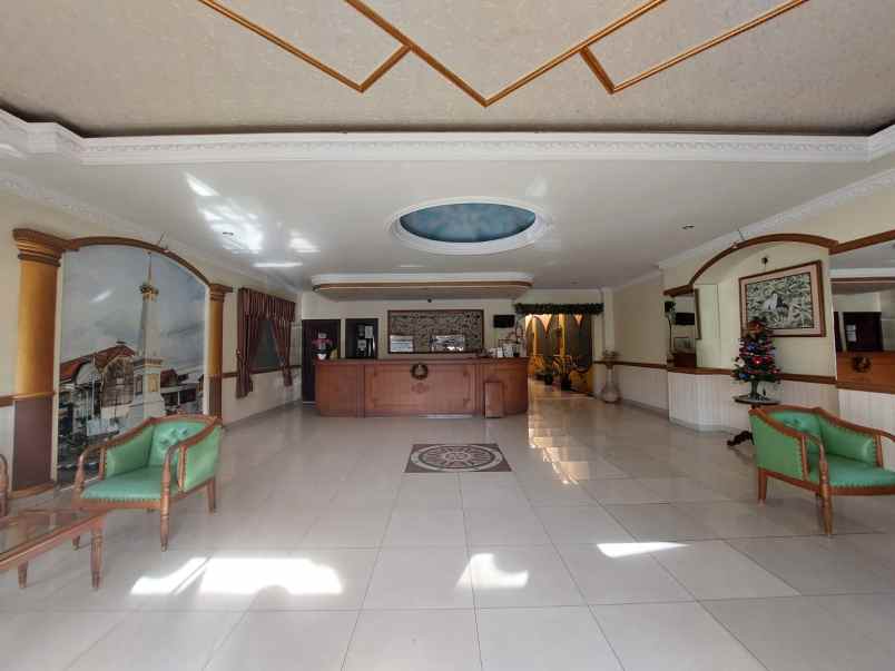 dijual hotel bintang 4 dan mall di jogja