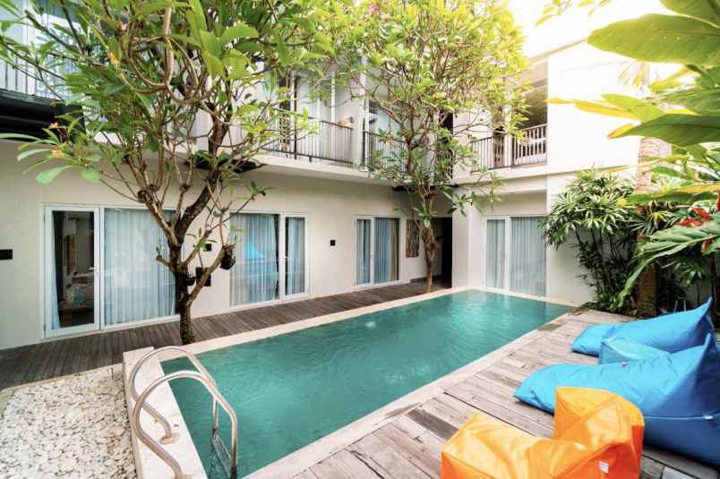 dijual hotel kayu aya seminyak