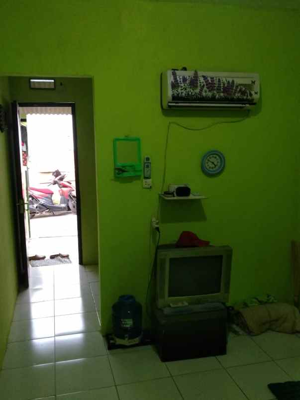 dijual kontrakan 2pintu pondok aren