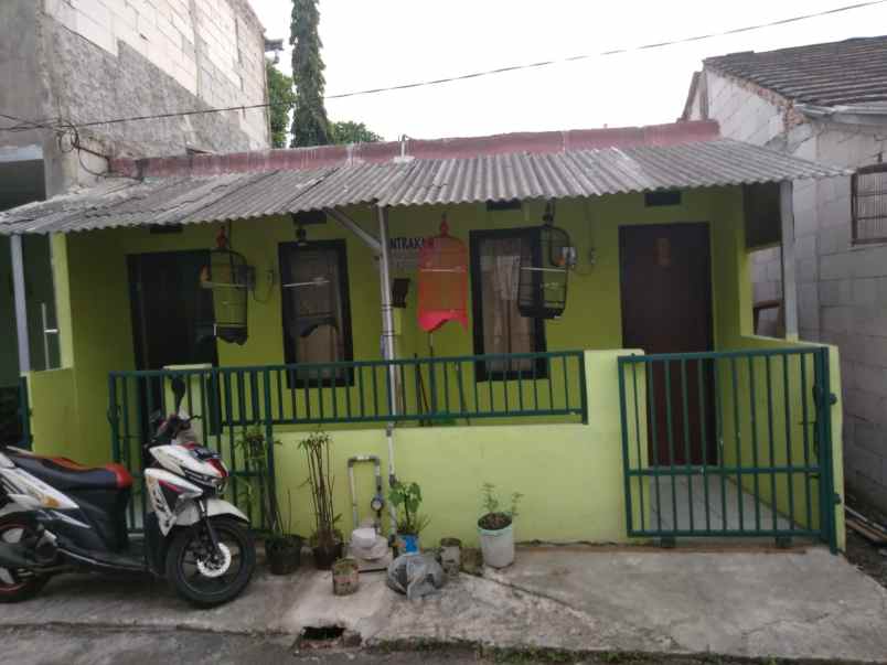 dijual kontrakan 2pintu pondok aren