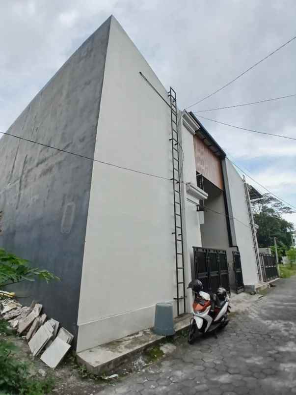 dijual kost jalan kaliurang km 14