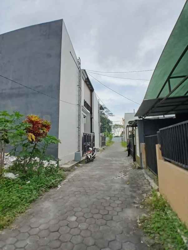dijual kost jalan kaliurang km 14