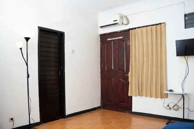 dijual kost jl siwalankerto dukuh