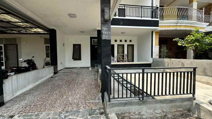 dijual kost lippo cikarang