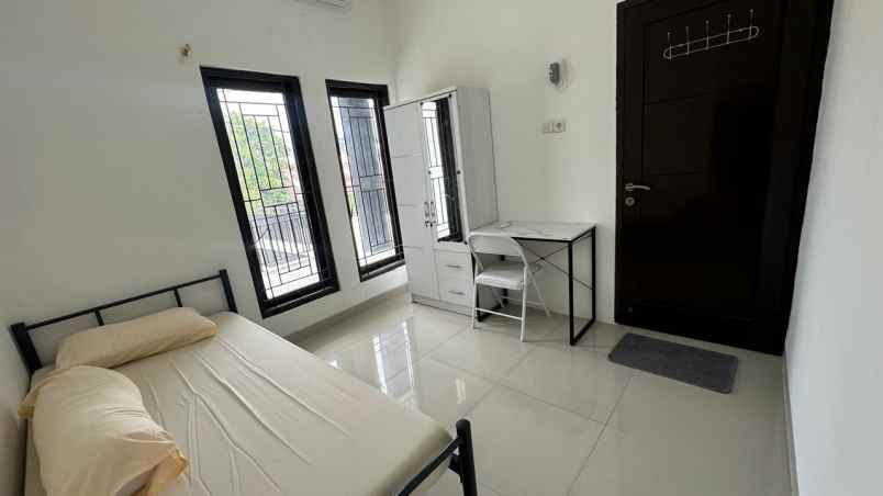 dijual kost lippo cikarang