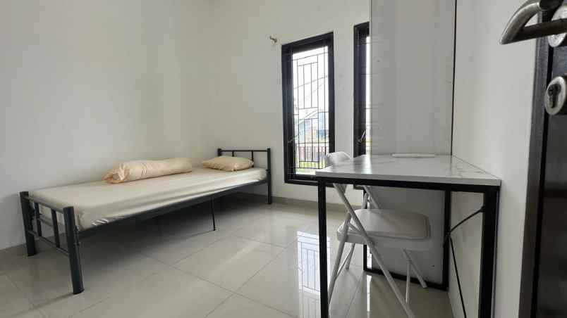 dijual kost lippo cikarang