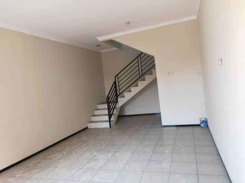 dijual ruko di cemara raya banyumanik semarang