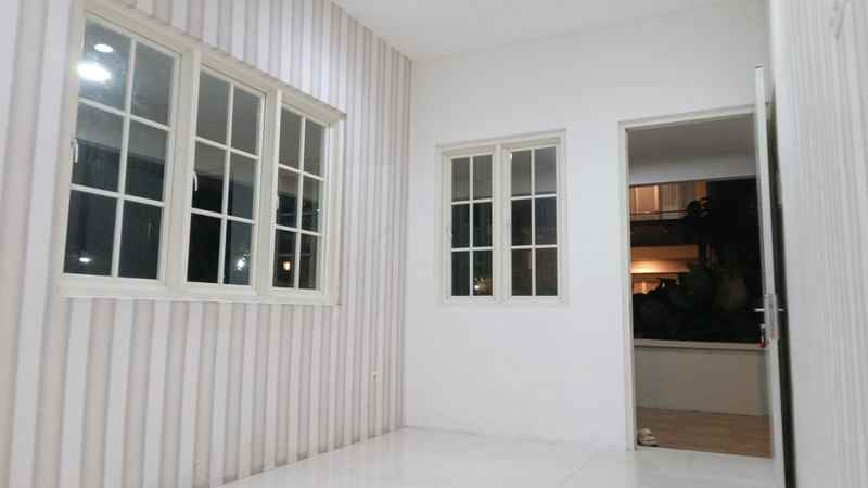 dijual ruko gudang kantor jl royal residence