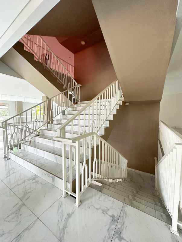 dijual ruko gudang kantor kalimalang