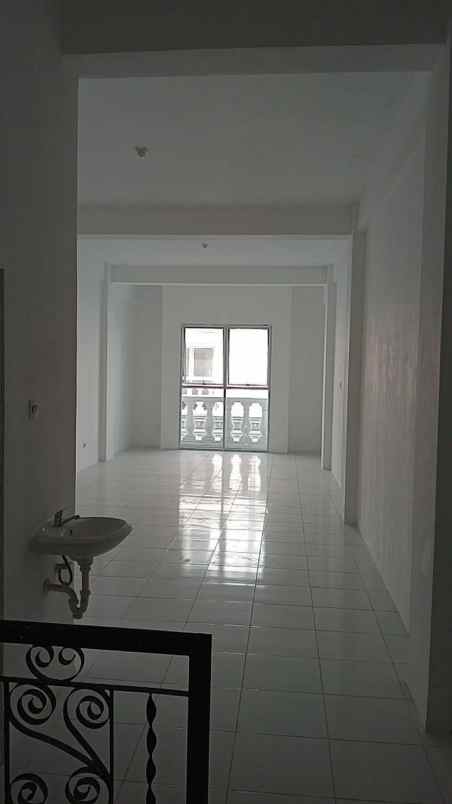 dijual ruko gudang kantor ruko royal palace karawaci