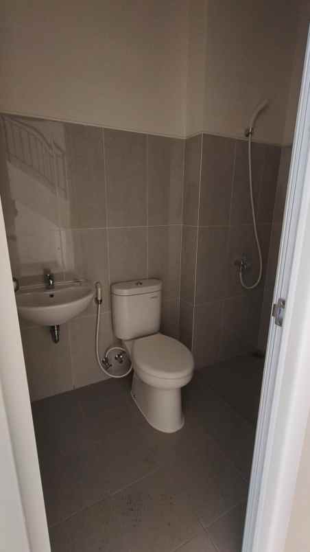 dijual ruko gudang kantor ruko sorrento grande west