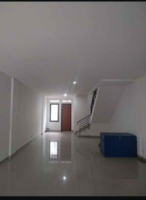 dijual ruko siap pakai 3 lantai di batununggal bandung