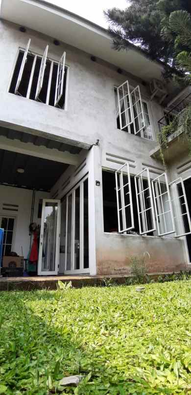 dijual rumah 2 lantai kuricang bintaro