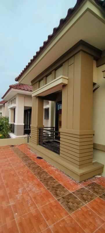 dijual rumah a yani