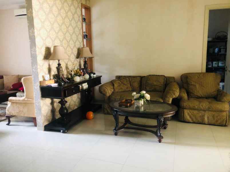 dijual rumah alam sutra