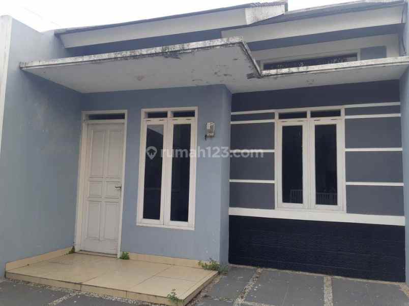 dijual rumah arcamanik