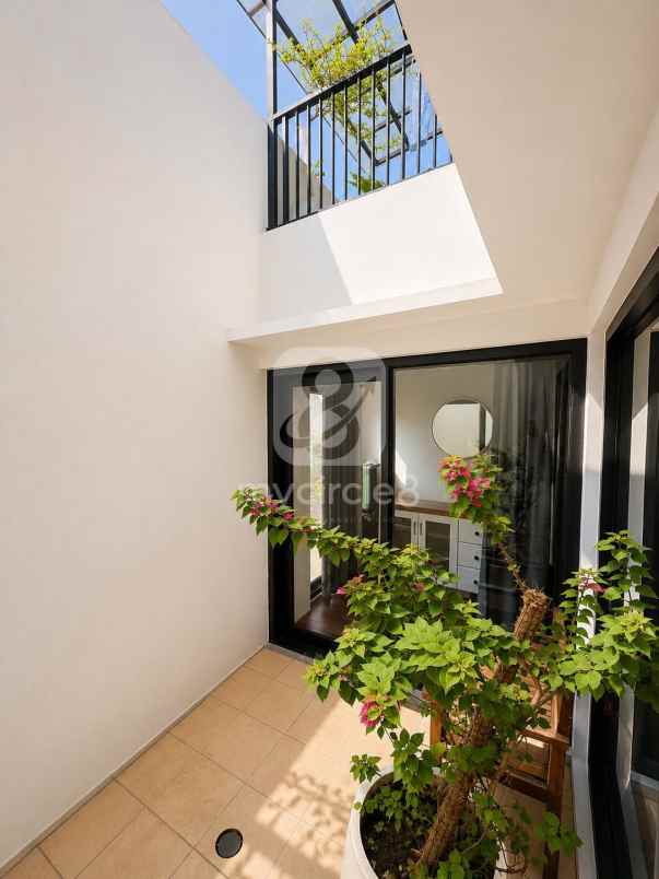 dijual rumah asri lokasi strategis didaerah parongpong