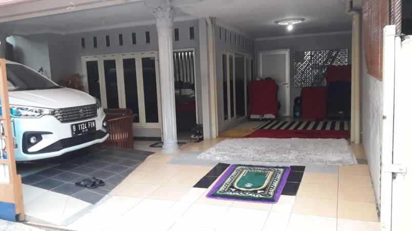 dijual rumah bagus jatibening