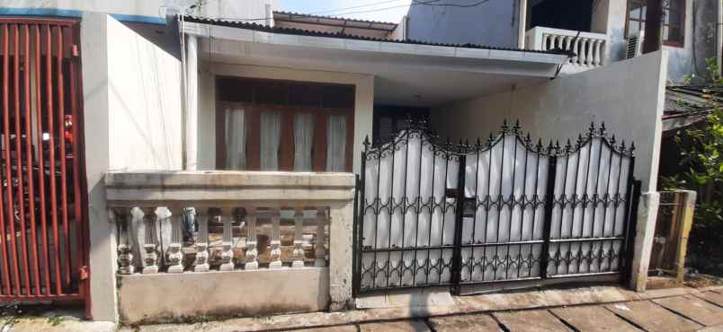 dijual rumah bangun cipta sarana bcs