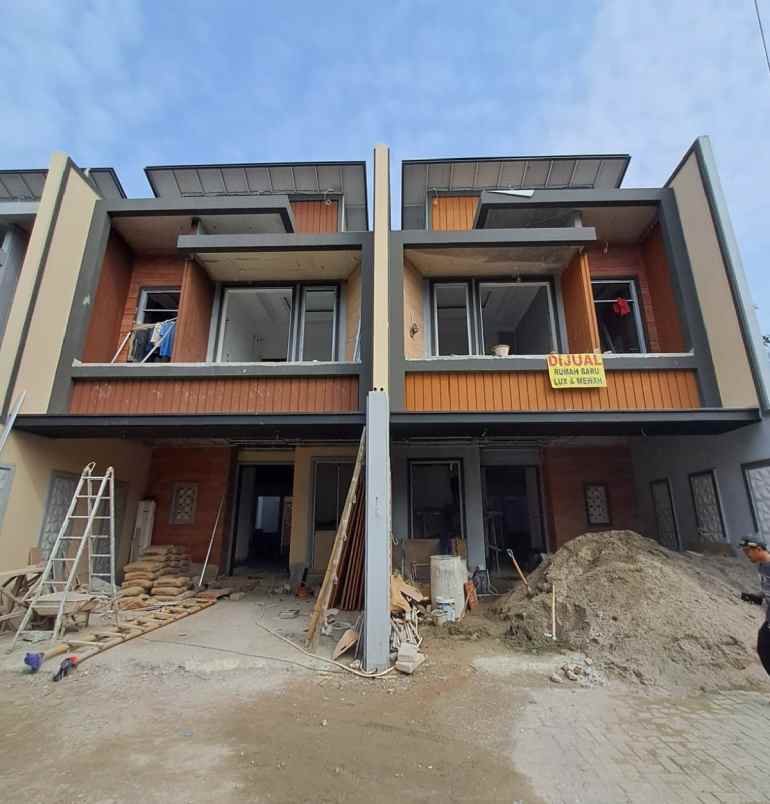 dijual rumah baru dekat toll kukusan beji depok