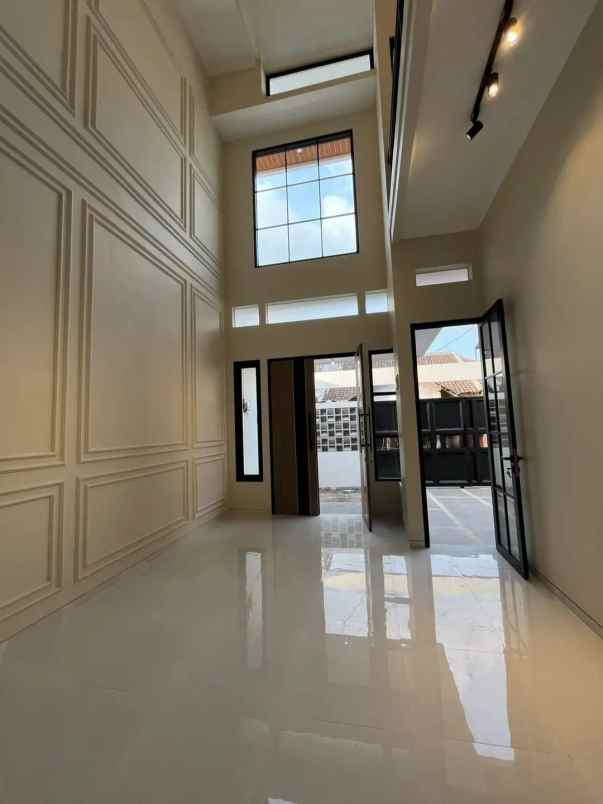 dijual rumah baru modern minimalis lokasi asrikaton
