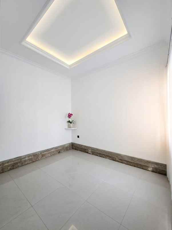dijual rumah baru on progres design american classic
