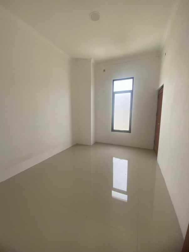 dijual rumah bedahan sawangan depok