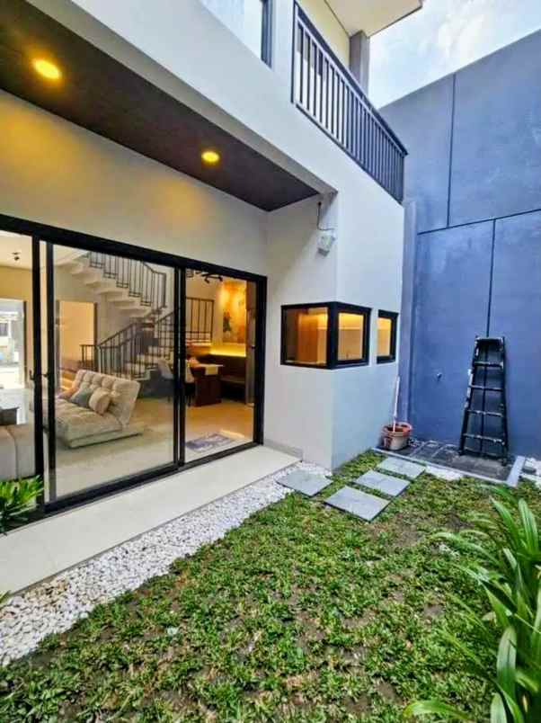 dijual rumah besi jangkang