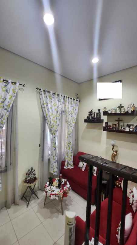 dijual rumah bukit gading mediterania