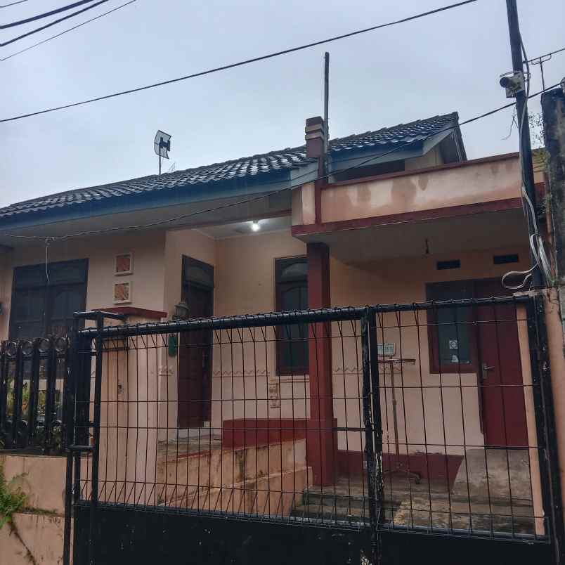 dijual rumah bumi menteng asri bogor 1 1 milyar nego