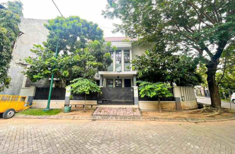 dijual rumah central park ahmad yani