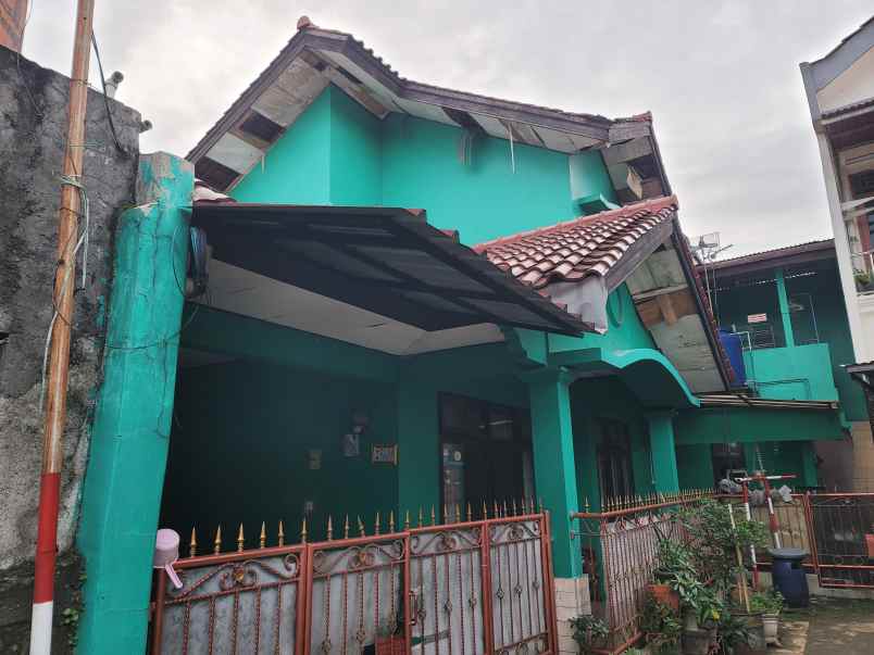 dijual rumah cibubur 2 lantai