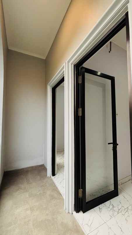 dijual rumah cibubur city