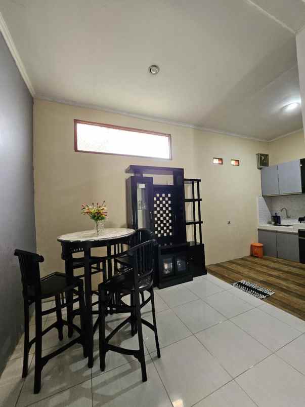 dijual rumah ciganitri