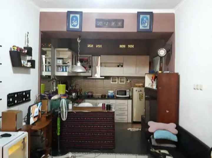 dijual rumah cihanjuang