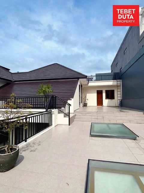 dijual rumah cilandak