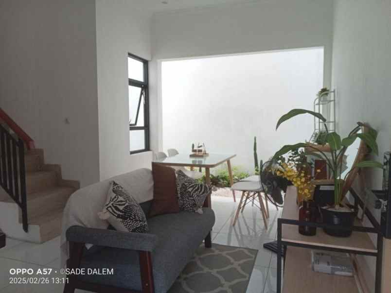 dijual rumah cilangkap tapos depok