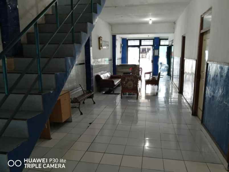 dijual rumah ciledug