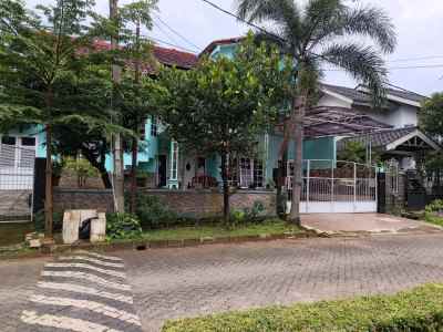 dijual rumah cimanggis