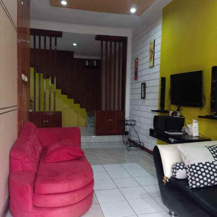 dijual rumah cimareme