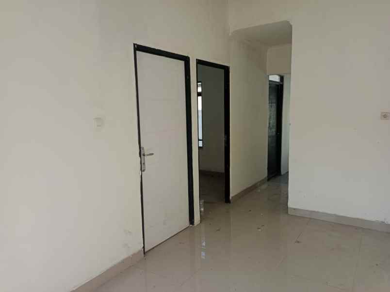 dijual rumah cinere depok cinere residence