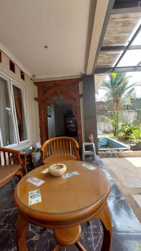 dijual rumah cipayung