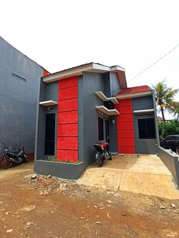 dijual rumah cipayung depok