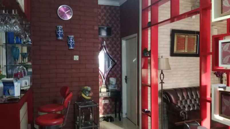 dijual rumah cipedak