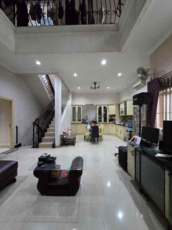 dijual rumah cipinang elok jatinegara