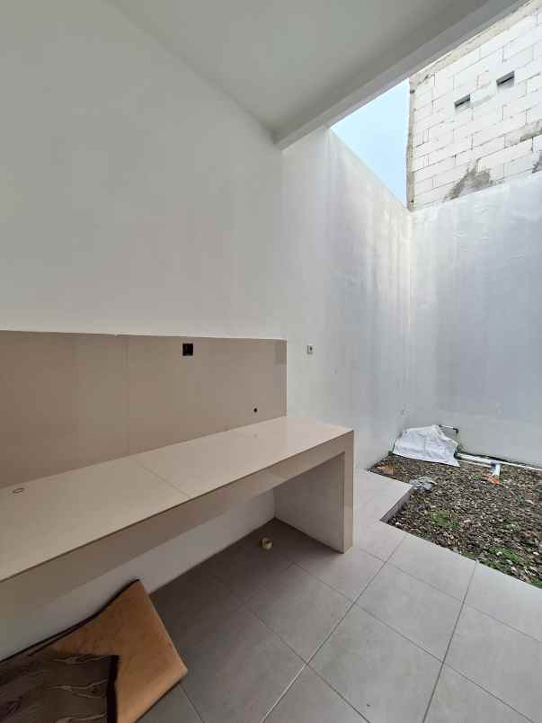 dijual rumah ciputat tangsel