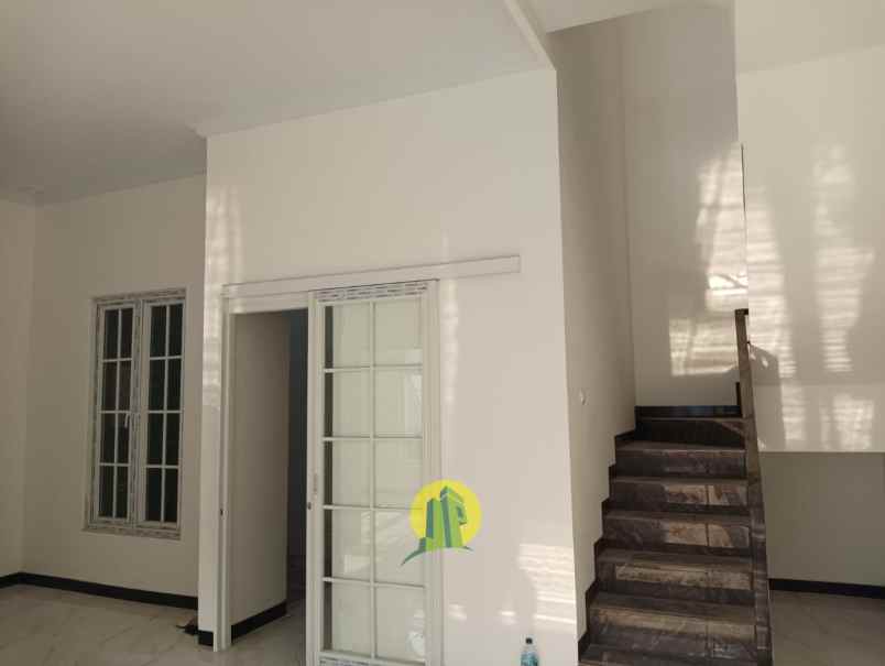 dijual rumah ciracas jakarta timur