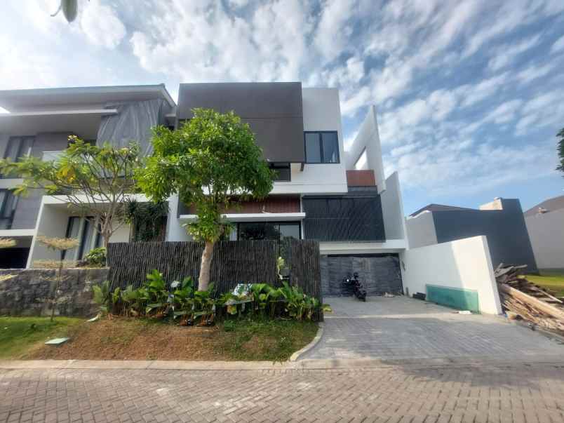 dijual rumah citraland waterfront