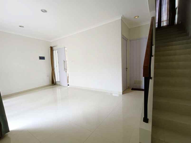 dijual rumah cluster cherryville grand