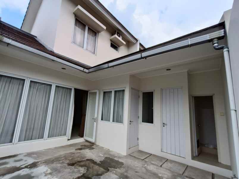 dijual rumah cluster cherryville grand